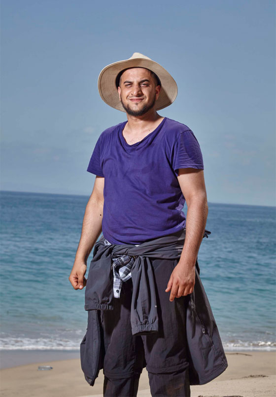 رضوان ينسحب من برنامج بريطاني بسبب اسلامه وصلاته صورة رقم 1