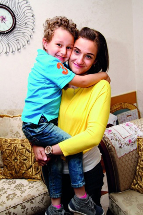 مضيفة مصرية تتحدث عن ساعات الرعب على متن الطائرة المخطوفة صورة رقم 13