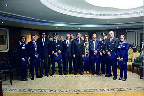 مضيفة مصرية تتحدث عن ساعات الرعب على متن الطائرة المخطوفة صورة رقم 3