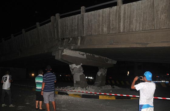 زلزال رهيب يضرب الاكوادور.. حصيلة القتلى الاولية اكثر من 40 شخصا!! صورة رقم 5