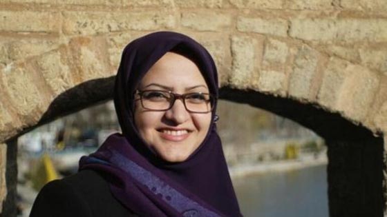 حرمان ايرانية من دخول البرلمان بسبب مصافحتها للغرباء صورة رقم 2