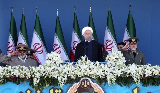 الايرانيون يستعرضون قوتهم العسكرية برفقة اس 300 الروسية صورة رقم 9