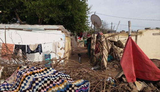 قصة مي فتيحة البائعة المتجولة التي صودرت بضاعتها فاحرقت نفسها صورة رقم 7