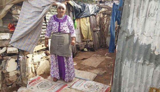 قصة مي فتيحة البائعة المتجولة التي صودرت بضاعتها فاحرقت نفسها صورة رقم 6