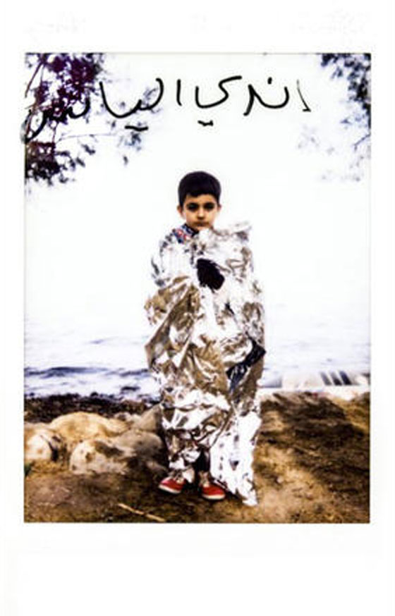 مصورة فوتوغرافية توثق معاناة اللاجئين بكاميرا بولارويد صورة رقم 4