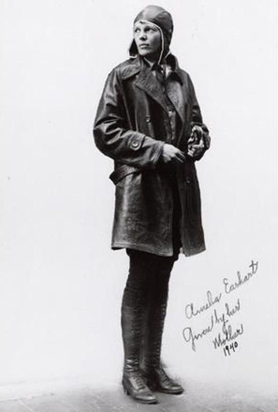 اميليا ايرهارت وضعت بصمتها على عالم  الطيران حين عبرت الاطلسي صورة رقم 9