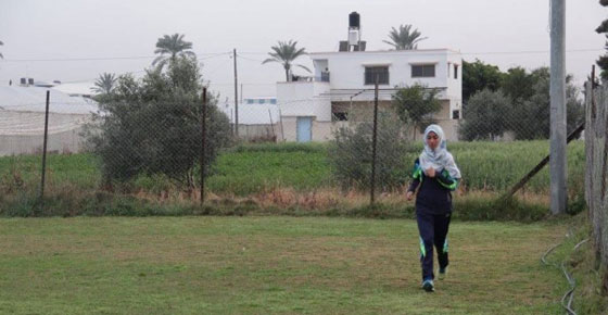 ايناس نوفل اول عداءة في غزة لا يوقف طموحها سوى الاحتلال صورة رقم 5