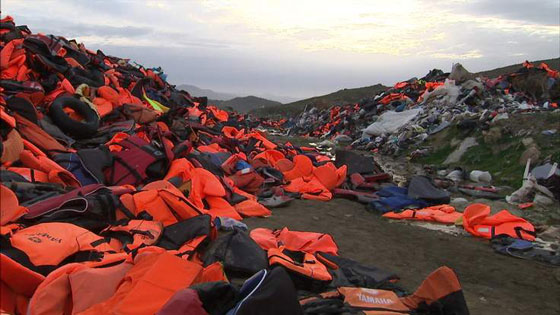 ايطاليا تؤكد وقوع كارثة قبالة سواحل مصر وغرق مئات اللاجئين  صورة رقم 1