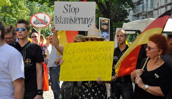 سويسرا: رفض تلميذين مسلمين مصافحة معلمتهما يكلف عائلتيهما غاليا صورة رقم 4