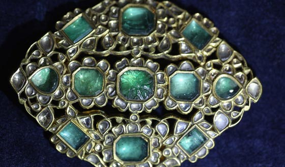 بالصور.. دار بونهامز للمزادات تعرض تحفا اسلامية وهندية تاريخية نادرة صورة رقم 3