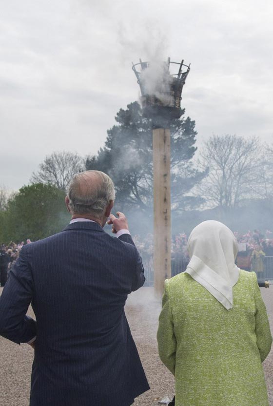 كعكة عيد الميلاد الـ90 للملكة اليزابيث اعدتها مسلمة محجبة مبدعة صورة رقم 9