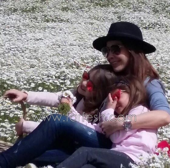 صور نانسي عجرم مع ابنتها ايلا: كل سنة وانت سالمة يا ملاكي الصغير صورة رقم 3