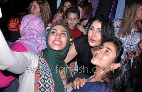 صور سيلفي غادة عبد الرازق تفسد اطلالتها بسبب فيلم (اللي اختشوا ماتوا)! صورة رقم 3