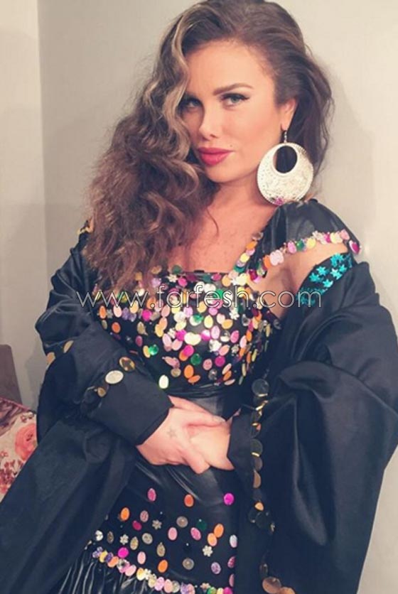 صور نيكول سابا وانفها مغطى بالشاش الطبي الابيض: اصابة ام عملية تجميل؟ صورة رقم 11