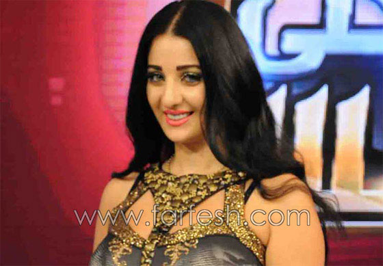 اية وزارة كنت تكلّف بها الراقصة صافيناز؟ شاهد اقتراحات اعلاميين مصريين صورة رقم 2