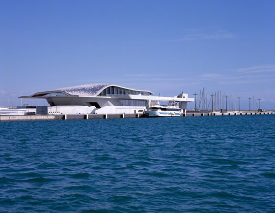  ايطاليا تدشن محطة بحرية صممتها المهندسة زها حديد قبل رحيلها صورة رقم 8