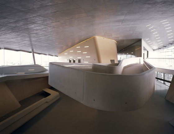  ايطاليا تدشن محطة بحرية صممتها المهندسة زها حديد قبل رحيلها صورة رقم 12