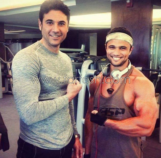 صور احمد عز يستعرض عضلاته ويثير الجدل بين جمهوره صورة رقم 3
