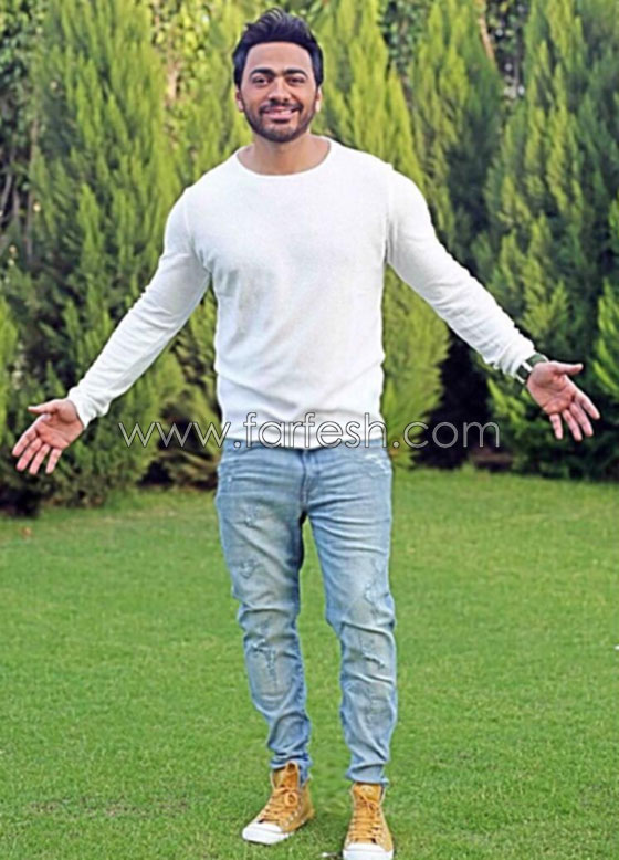 تامر حسني يغني مع احمد السيسي وفريق ذا فويس كيدز (لسه عند وعدي) صورة رقم 12