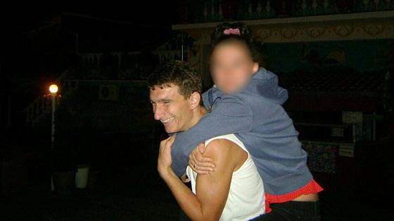 سفاح اسرائيلي اغتصب وقتل 4 فتيات يترك زوجته مصدومة! صورة رقم 9