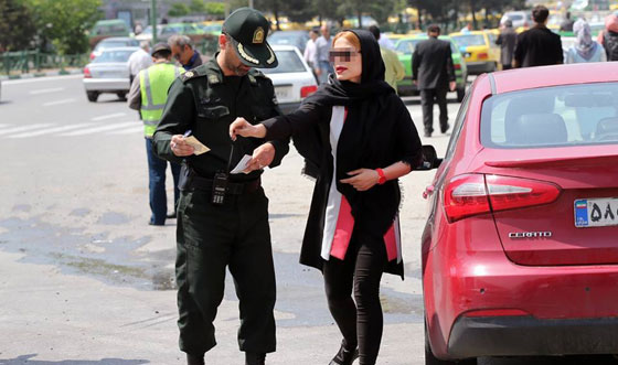 في ايران.. شرطة سرية لتحري ممارسات المواطنين الاخلاقية صورة رقم 14