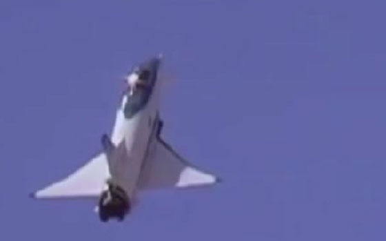 استعراض مثير لمهارات الشبح الياباني في سماء لا حدود لها صورة رقم 3