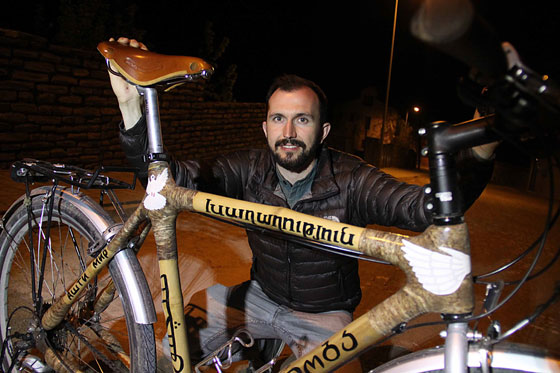 لقاء الاديان.. رحالة مسيحي يحاول انصاف الاسلام وتحسين صورته صورة رقم 2