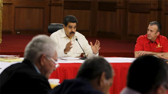 النفط يضطر الفنزوليين للعمل يومين فقط.. في الاسبوع  صورة رقم 4