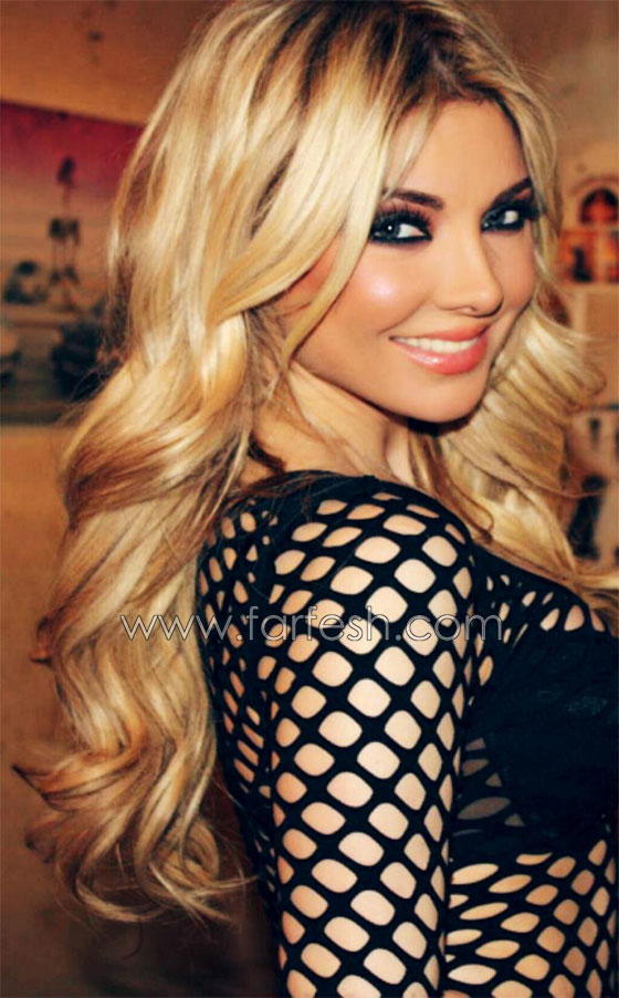 اشارة النازية تحرم ميريام كلينك من فيسبوك لمدة شهر صورة رقم 3
