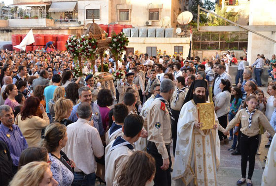 المسيحيون الارثوذكس يحيون جمعة الآلام قبل قيامة المسيح صورة رقم 29