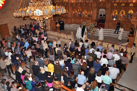 المسيحيون الارثوذكس يحيون جمعة الآلام قبل قيامة المسيح صورة رقم 28