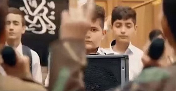  ايران تجند الاطفال للدفاع عن بشار الاسد صورة رقم 2