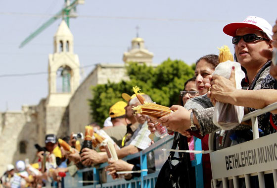العالم المسيحي الشرقي يحتفل بالفصح المجيد.. كل عام وانتم بخير صورة رقم 30