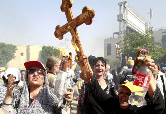 العالم المسيحي الشرقي يحتفل بالفصح المجيد.. كل عام وانتم بخير صورة رقم 32