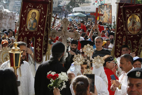 العالم المسيحي الشرقي يحتفل بالفصح المجيد.. كل عام وانتم بخير صورة رقم 34