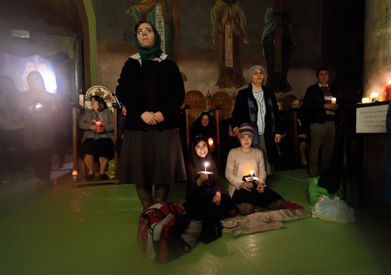 العالم المسيحي الشرقي يحتفل بالفصح المجيد.. كل عام وانتم بخير صورة رقم 43