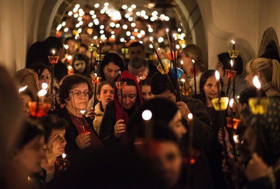 العالم المسيحي الشرقي يحتفل بالفصح المجيد.. كل عام وانتم بخير صورة رقم 53