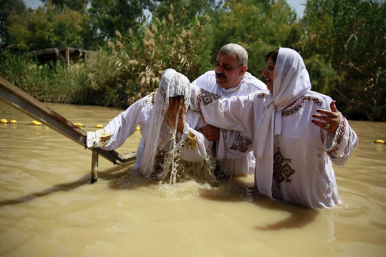 العالم المسيحي الشرقي يحتفل بالفصح المجيد.. كل عام وانتم بخير صورة رقم 1