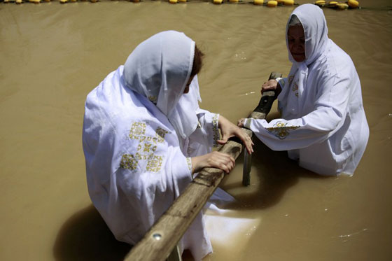 العالم المسيحي الشرقي يحتفل بالفصح المجيد.. كل عام وانتم بخير صورة رقم 3