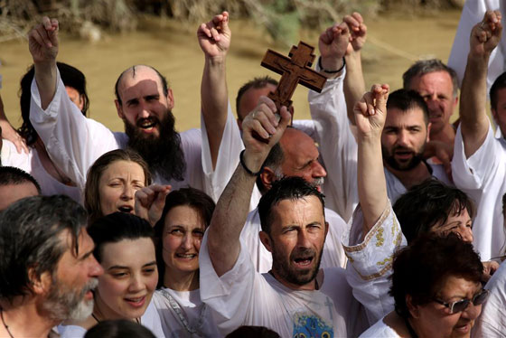 العالم المسيحي الشرقي يحتفل بالفصح المجيد.. كل عام وانتم بخير صورة رقم 6