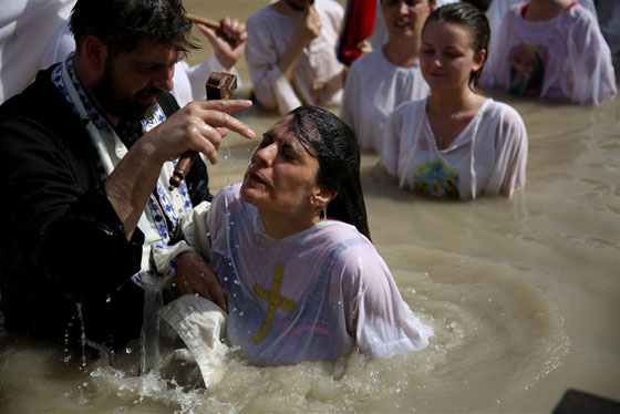 العالم المسيحي الشرقي يحتفل بالفصح المجيد.. كل عام وانتم بخير صورة رقم 10