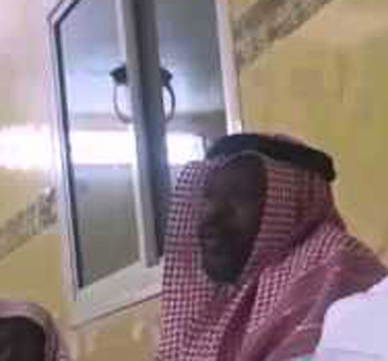  تفاصيل اللحظات الاخيرة.. محكوم يطلب من سيافه سيجارة قبل الاعدام!! صورة رقم 3