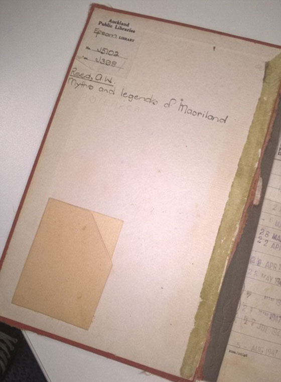  امرأة تعيد كتابا استعارته من مكتبة في نيوزلندا قبل 60 عاما صورة رقم 3