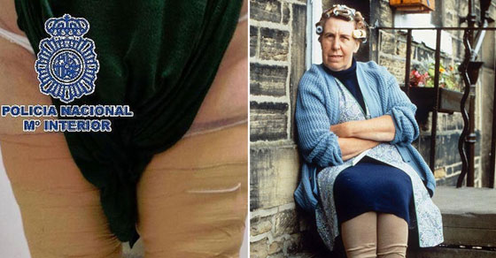 حيل جهنمية يستخدمها المهربون لتمرير الممنوعات عبر المنافذ الحدودية صورة رقم 7