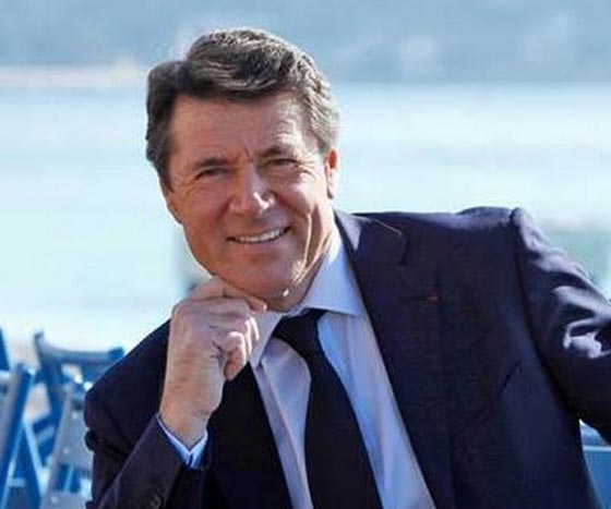 صلاة اعضاء  ناد فرنسي تتسبب له بمضايقة عنصرية!! صورة رقم 5