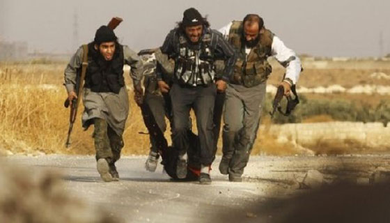  جثث مقاتلي داعش تملأ شوارع الموصل بعد غارات عنيفة لطيران التحالف صورة رقم 2