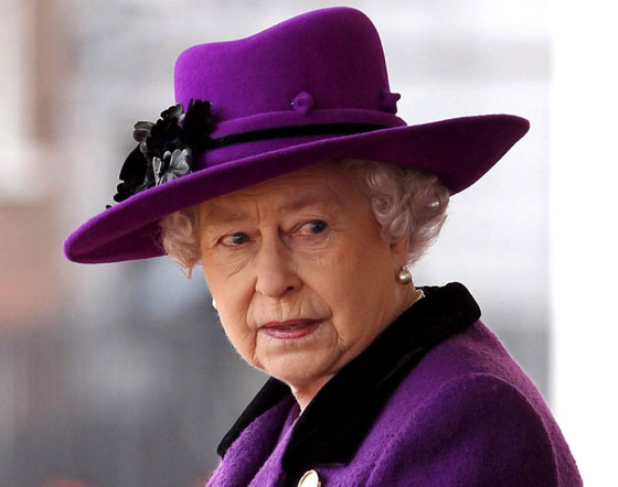 مصرع مصممة قبعات الملكة اليزابيث في حادث مرور صورة رقم 6