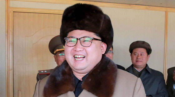 مؤتمر سياسي نادر لترقية المسؤولة عن تسريحة وازياء الزعيم الكوري صورة رقم 6