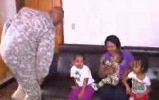 فيديو لام تلقي اطفالها الثلاثة وتقفز من الطابق الرابع هربا من الحريق صورة رقم 3 فيديو لام تلقي اطفالها الثلاثة وتقفز من الطابق الرابع هربا من الحريق صورة رقم 3