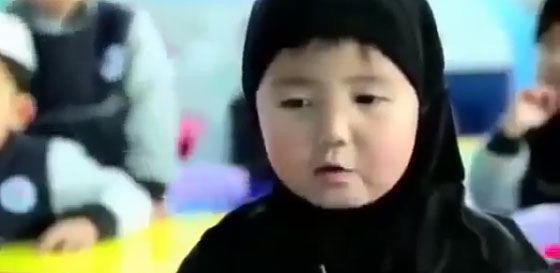  السلطات الصينية: كفوا عن تعليم الدين الاسلامي وعودوا الى الشيوعية! صورة رقم 3